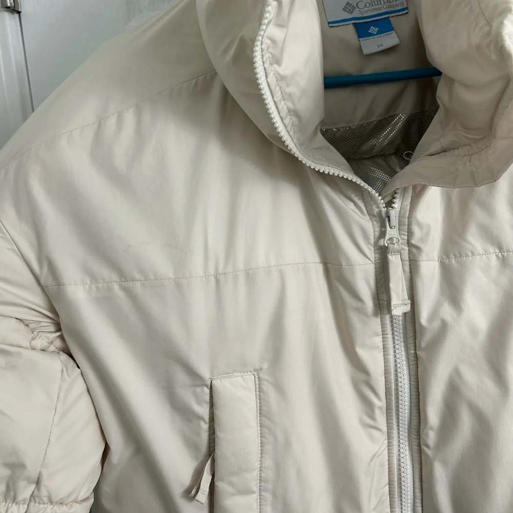 Columbia Cream Cropped Puffer Jacket - Picture 7 of 10